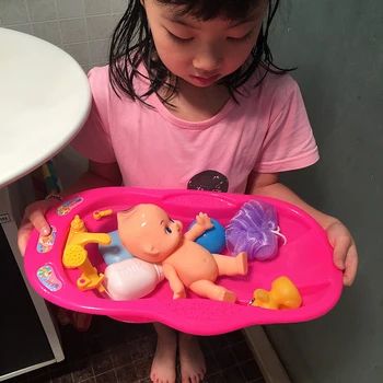 Baby Doll Vanna un Piederumu Komplekts (6pcs) Izlikties, Spēlēt Vannas Rotaļlietas Bērniem - 15cm Bērnu Lelles, ar Piederumiem un Gumijas Pīle