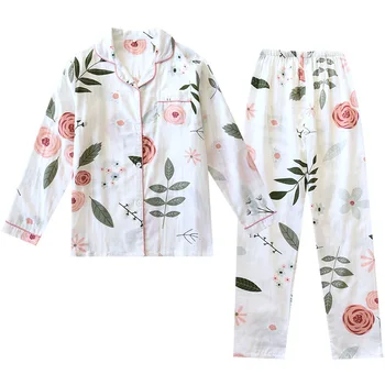 Ir 2021. Pavasara Rose Puķu Balta Grunts Dubultu Marli M L XL Pidžamas Komplekts Ērti garām piedurknēm Bikses 2-gabals Pj Komplekti Sievietēm