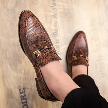 Vīriešiem kurpes āra 2019 new oxford ādas vīriešu kurpes ekskluzīvs ādas biznesa vīriešiem kurpes elpojošs modes kāzu kurpes 4
